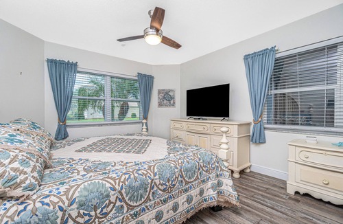 Windward House | Three bedroom, three bathroom beautifully decorated home in Cape Haze.