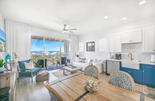 Gulf Place Condo | Top-Floor Corner Unit | Gulf View + Steps to Beach