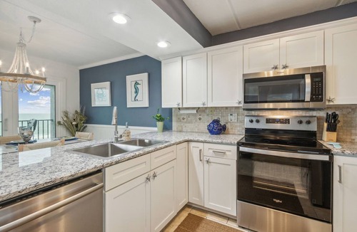 Ocean Cay Condo | Top-Floor Oceans of Amelia Condo with New Updates!