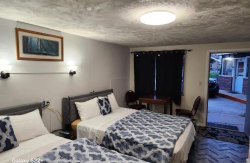 Standish Hotel | Town Inn Motel