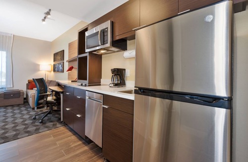 Grand Rapids Hotel | TownePlace Suites by Marriott Grand Rapids Airport Southeast
