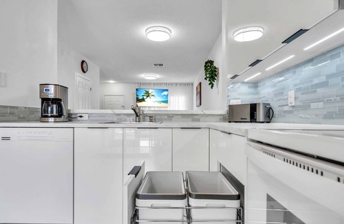 Sabal Harbour House | Townhouse Heated Pool Lake view Beach Stuff 3 beds