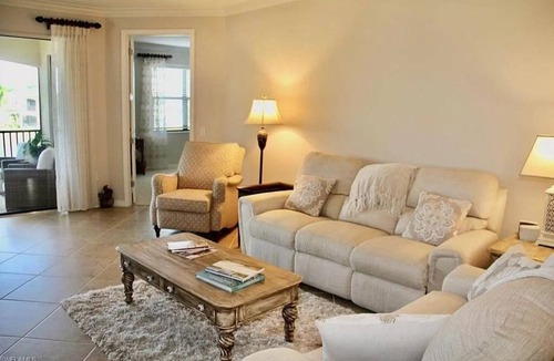 Naples House | TPC Treviso Bay Golf Resort Paradise - Coach Home with Lake View!