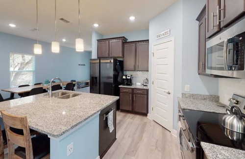 Oak Court House | tPrivate Pool Paradise – Sunsets & Sunrises Near Perdido Key & Johnson Beach