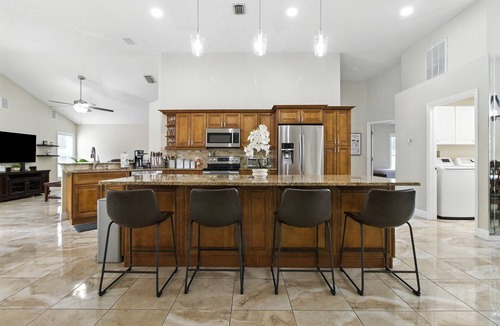 Town 'n' Country House | Traditional Homes of Tampa 5 stars on the other site.