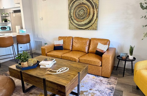 Sanford House | Trailhouse Retreat with Hot Tub, Firepit & Bikes