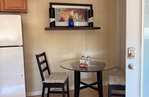 Oakford Park Apartment | Tranquil 1-bedroom apartment with AC in vibrant Tampa