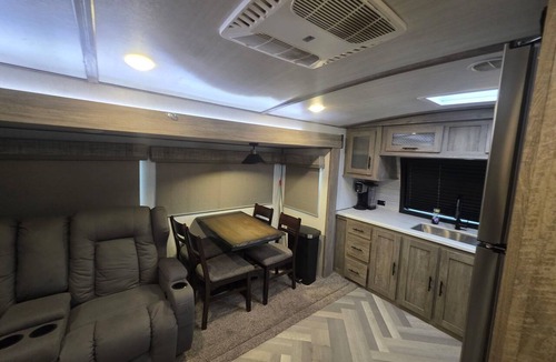 Steinhatchee RV Rental | Tranquil 1-bedroom camper in Steinhatchee near attractions! 4 full hook up lots