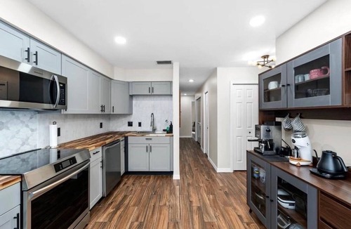 Hunters Green House | Tranquil 2 bedroom townhome with loft/additional bedroom in vibrant Tampa