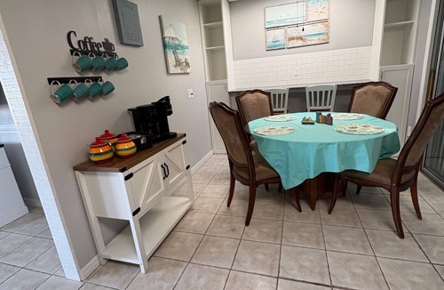 Port Charlotte - Charlotte Harbor House | Tranquil 3 Bedroom Ocean Vibes Retreat w/pool.