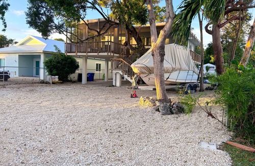 Anglers Park House | Tree House Key Largo, 5 minutes to John Pennekamp State Park in the Florida Keys
