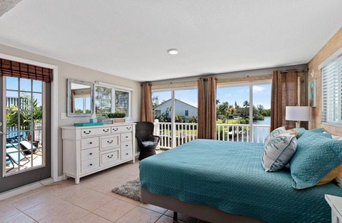 Bonita Springs Hotel | Tropical Waterfront Grande Suite with Private Balcony in Bonita Springs