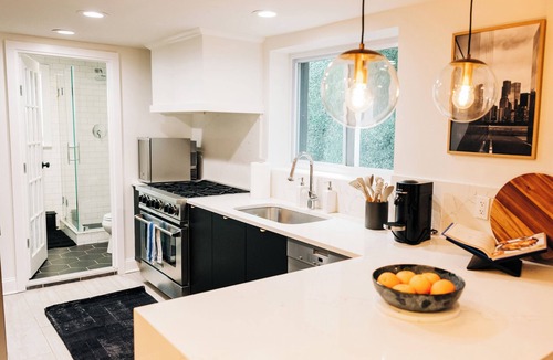 Historic Downtown House | True 3Bed/2Bath - 15 Mins from NYC, 20 Mins to MetLife Stadium!