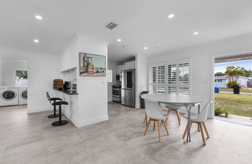 Shore Acres House | True Private Oasis offering Comfort, Charm and Adventure.