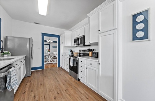 SoHo House | Turbo tropics - Heart of Tampa - Sleeps 17+ - Backyard oasis with pool