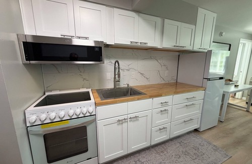 Syracuse Apartment | Twin Oaks Extended Stay One Bedroom - 2817 Apt 13