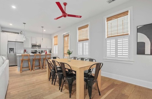 Mount Pleasant House | Twin Palms Beach Old Village