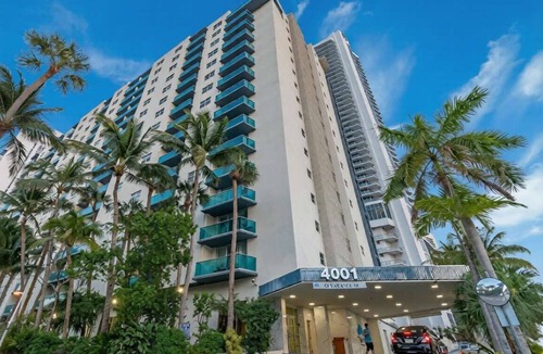 Hollywood South Central Beach Condo | Two Bedroom Resort Suite with Pool and Gym