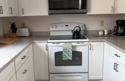Englewood South Condo | Two Bedroom Two Bath Condo 5 minutes to Manasota Key