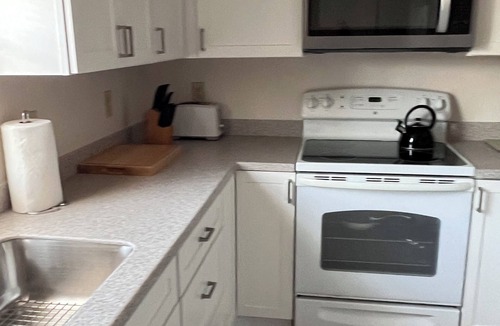 Englewood South Condo | Two Bedroom Two Bath Condo 5 minutes to Manasota Key