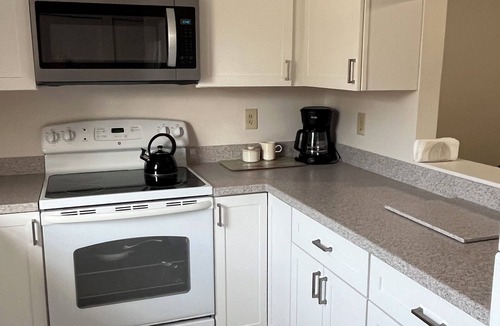 Englewood South Condo | Two Bedroom Two Bath Condo 5 minutes to Manasota Key