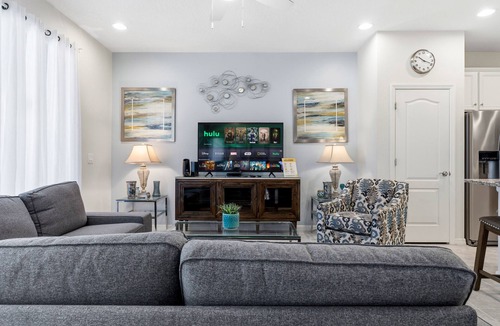 Four Corners House | Unforgettable Escape: Private Pool, PS5, Dreamy Resort, Moments from Disney