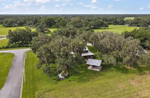 Webster Cabin | Unique Country home in Sumter County, Florida close to Sumter Fairgrounds.