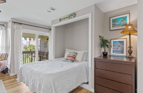 Holiday Isle Condo | Unique, Pet-Friendly Studio | Newly Redecorated