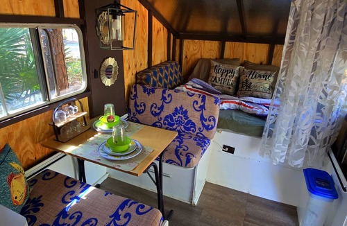 Edgar RV Rental | Unique Pop-Up Glamping Retreat Fire Pit & Hammock- Pet Welcome & Free Parking!