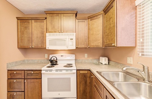 Longboat Key Condo | Unit #107 Sand Cay Beach Resort Pool View
