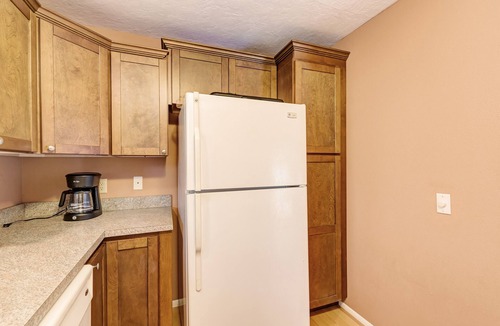 Longboat Key Condo | Unit #107 Sand Cay Beach Resort Pool View