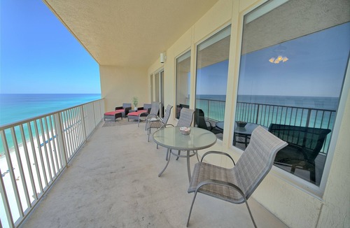 Thomas Drive Condo | Unit 1706: 17th Floor