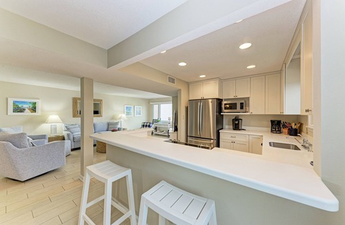 Longboat Key Condo | Unit #201 Sand Cay Beach Resort Gulf View