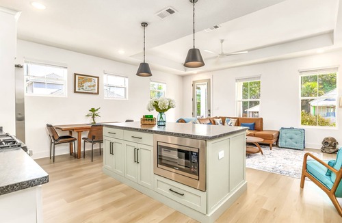 South Pensacola House | Unwind at Modern Downtown Pensacola Retreat