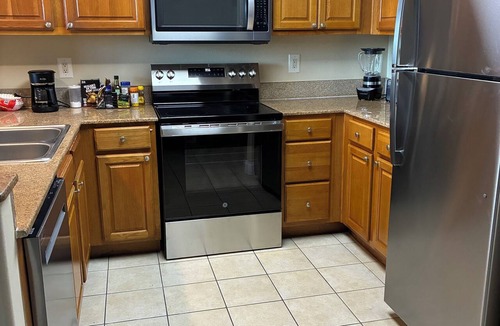 Florida Central Atlantic Coast Condo | UP to 20% OFF LAST MIN DEALS JUL & AUG POOL & LAKE FIREWORK 9:30PM 1BDR 2BTH 8FL