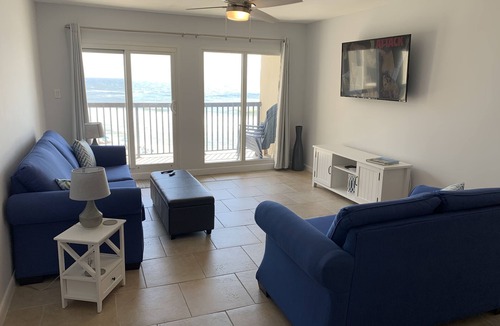 Sunnyside Condo | Updated Condo in Midrise Building. Directly On Beach. Beautiful View!