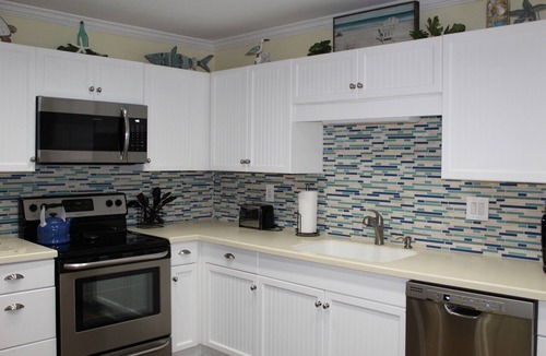 Shipyard Plantation Villa | Updated villa2min walk to pool8 min walk to Shipyard ba beach locker & chairs