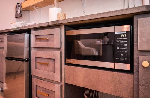 Clarkdale Apartment | Upscale 1-Bdrm Wellness Suite near Atlanta Airport