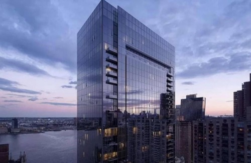 Tudor City Condo | Upscale 1BR Condo with Fitness Center & Pool