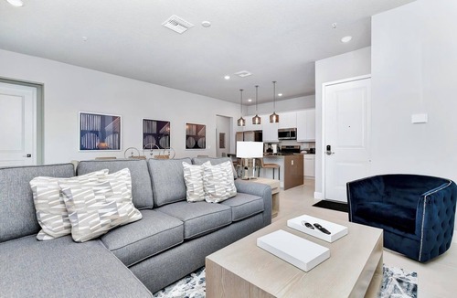 Reunion Hotel | Upscale Condo near Disney with Resort & Waterpark Access - B16-139