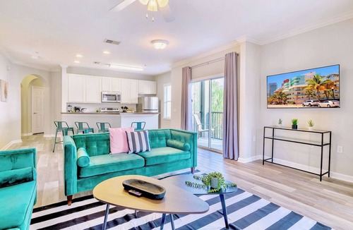 West Kissimmee Apartment | Upstay Condo Near Disney w Pool & Sauna