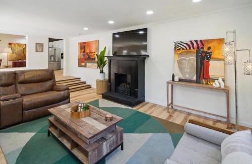Moultrie House | Urban Farmhouse with a Modernism Twist!