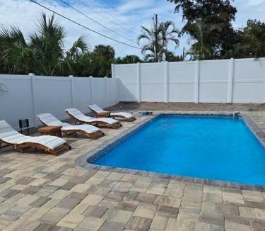 Bayshore Gardens House | Vacation Home with Pool