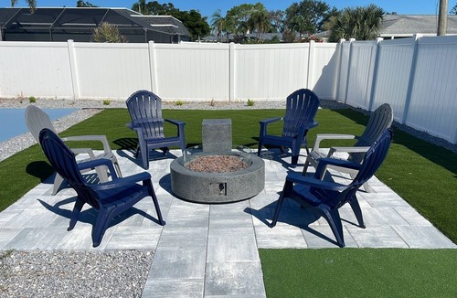 Whitfield House | Vacation Paradise minutes away from Siesta Key, Lido Key, and much more!