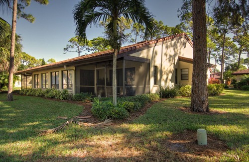 Sarasota Villa | Vacation Villa just minutes drive from Siesta Key, year-round heated pool/3640
