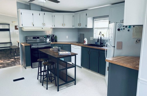 Town of Reading House | Vacationing doesn’t have to be a chore; it can be a pleasure at Arbor Roads!