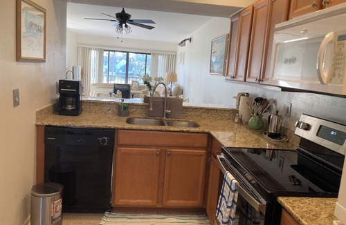 Venice Condo | Venice 2 BDR condo. Available: Summer Rates. Long terms ok.