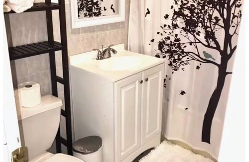 Lodi House | Very Convenient Cozy 2 Bedroom close to Met Life, NYC, HUMC, American Dream Mall