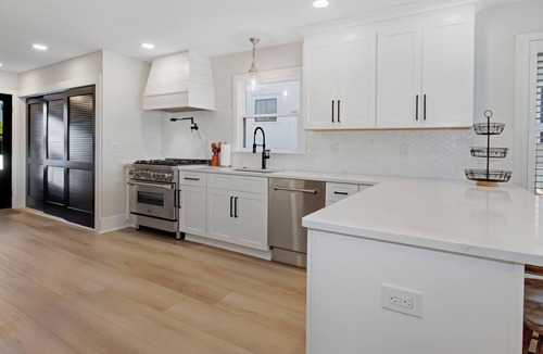 Avalon House | Victory Jewel - 6 Bedroom - Heated Pool - Avalon, NJ