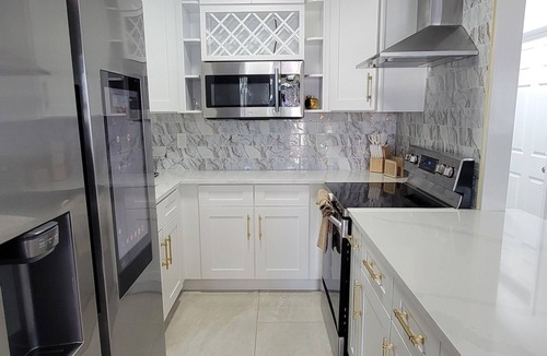 Seminole House | Villa Azalea · 4BR Heated Pool · Game Room · Near Gulf Beaches